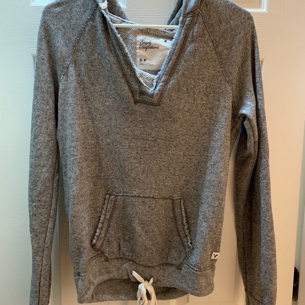 American eagle sweatshirt with v neck and pocket